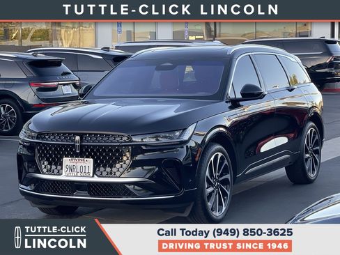 Certified 2024 Lincoln Nautilus Black Label AWD/4WD image 3