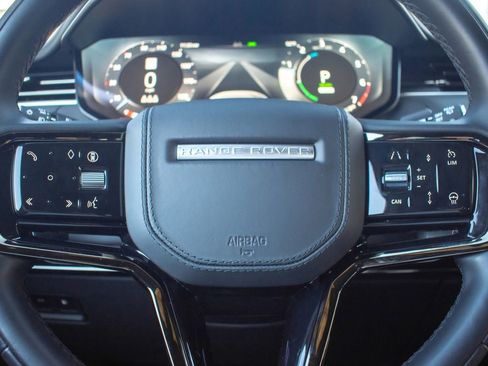 Used 2025 Land Rover Range Rover Sport Autobiography image 15