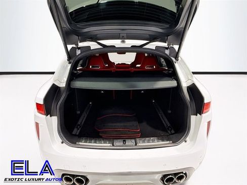 Used 2020 Jaguar F-PACE SVR image 31