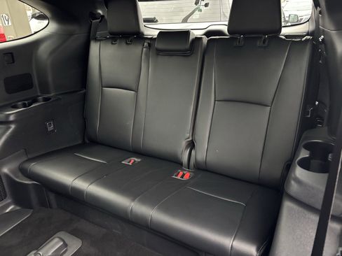 Used 2021 Toyota Highlander XSE image 21