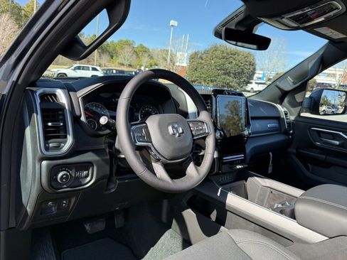 New 2026 RAM 1500 4x4 Crew Cab image 15