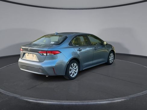 Used 2020 Toyota Corolla LE FWD image 8