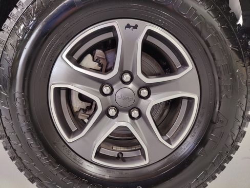 Used 2022 Jeep Wrangler Sport AWD/4WD image 20