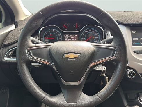 Used 2017 Chevrolet Cruze LS FWD image 23