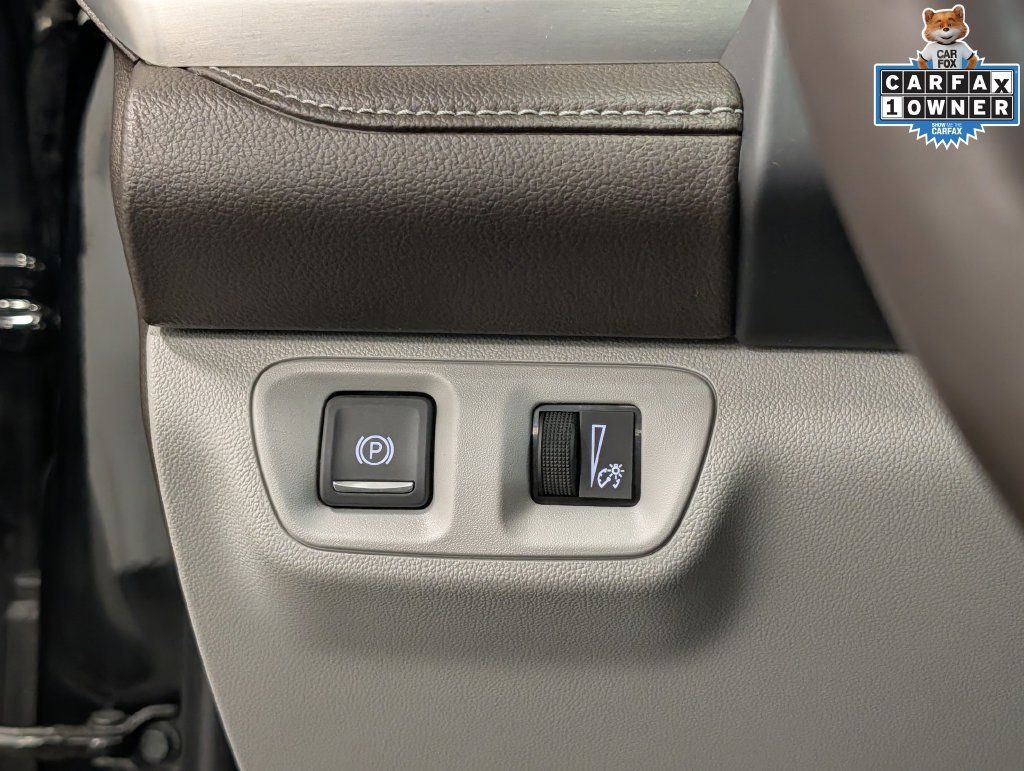 Used 2023 GMC Acadia SLT w/ Preferred Package AWD/4WD image 26