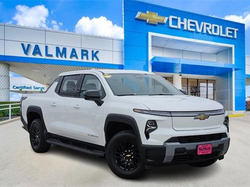 New 2026 Chevrolet Silverado EV LT image 1