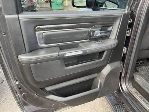 Used 2017 RAM 1500 Limited image 7