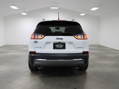 Used 2019 Jeep Cherokee Limited image 8