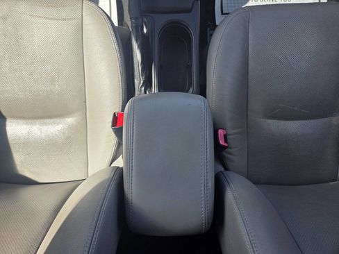 Used 2014 Subaru Forester 2.5i Limited image 27