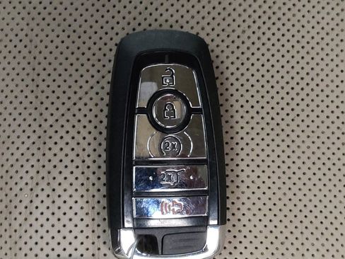 Used 2020 Lincoln Corsair Reserve image 32