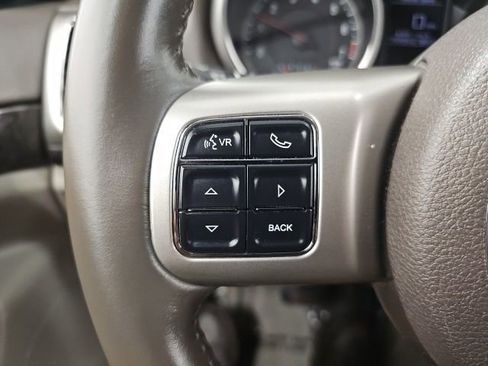 Used 2011 Jeep Grand Cherokee Laredo AWD/4WD image 19