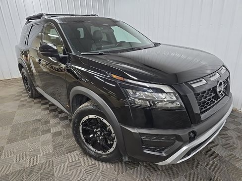 Used 2023 Nissan Pathfinder Rock Creek image 7