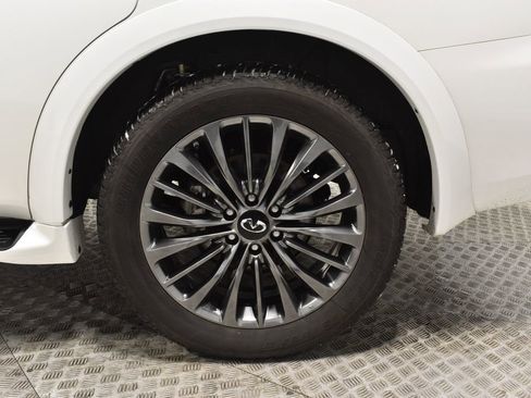 Certified 2024 INFINITI QX80 Sensory image 37