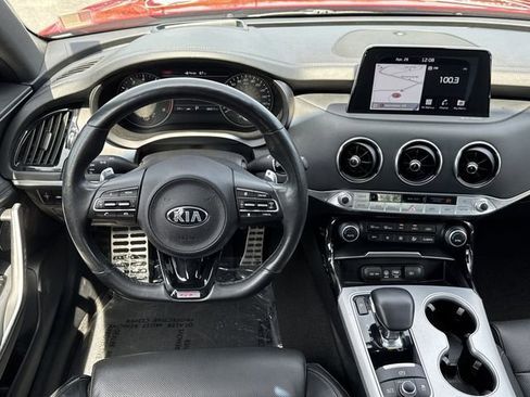 Used 2018 Kia Stinger GT2 AWD/4WD image 23