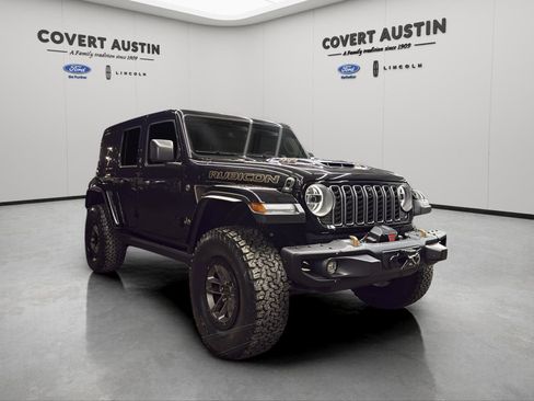 Used 2025 Jeep Wrangler Unlimited Rubicon 392 image 7