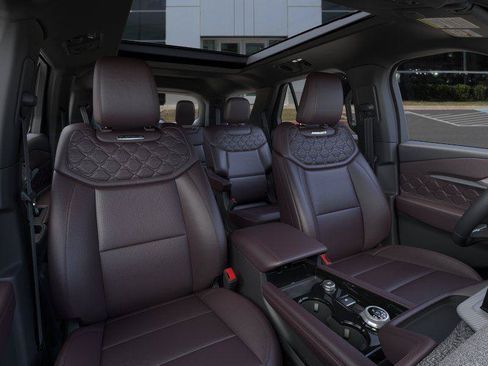New 2026 Ford Explorer Platinum w/ LUX Leather Package AWD/4WD image 10