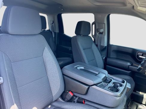 Used 2025 Chevrolet Silverado 1500 Custom Trail Boss w/ Dark Appearance Package AWD/4WD image 26