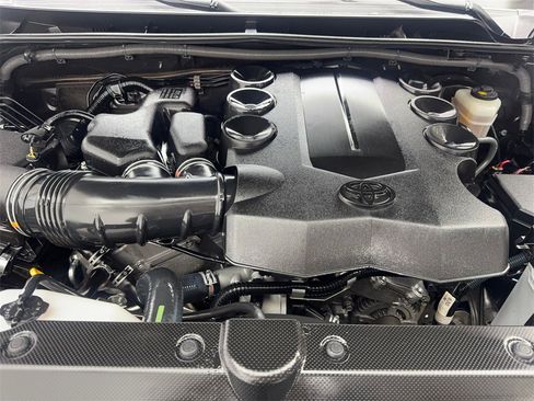 Used 2018 Toyota 4Runner 2WD image 81