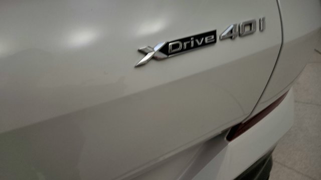 Used 2022 BMW X6 xDrive40i w/ Executive Package AWD/4WD image 36