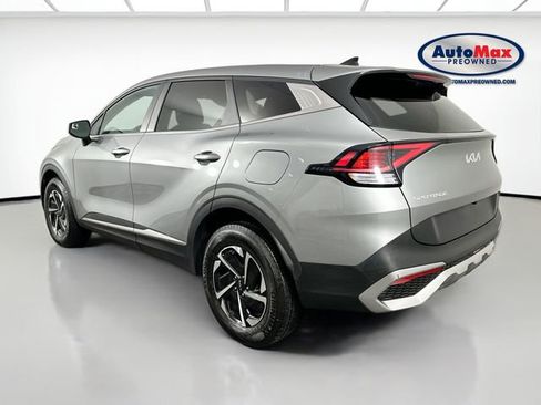 Used 2023 Kia Sportage LX image 5
