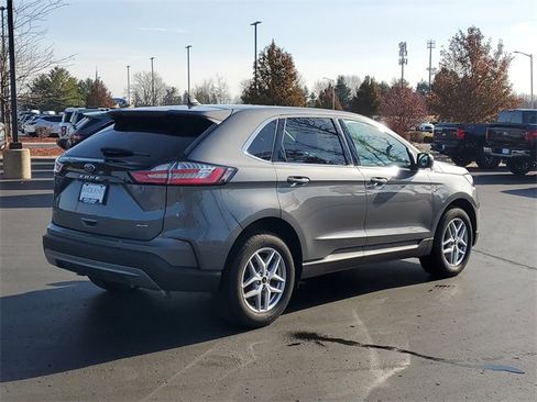 Certified 2024 Ford Edge SEL w/ Convenience Package image 3