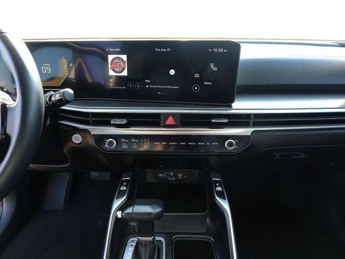 Used 2024 Kia Sorento S AWD/4WD image 17