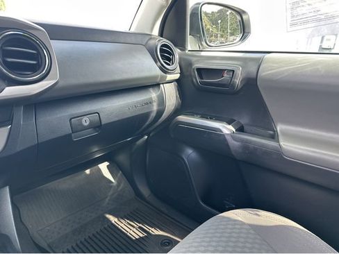 Used 2022 Toyota Tacoma SR5 image 14