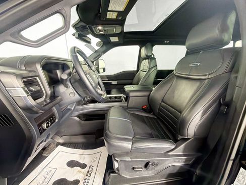 Used 2025 Ford F250 Platinum image 22