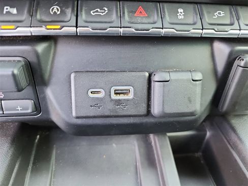 Used 2020 GMC Sierra 1500 AT4 w/ AT4 Premium Package image 23