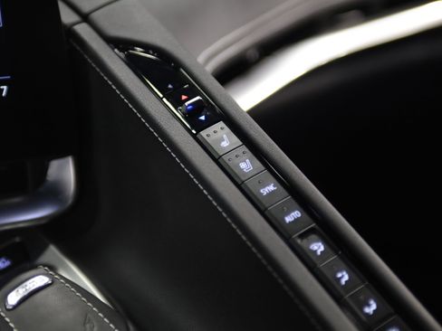 Used 2023 Chevrolet Corvette Stingray Preferred Cpe w/ Z51 Performance Package image 29