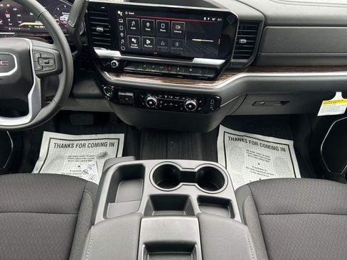 New 2026 GMC Sierra 1500 Elevation w/ LPO, GMC Protection Package AWD/4WD image 11