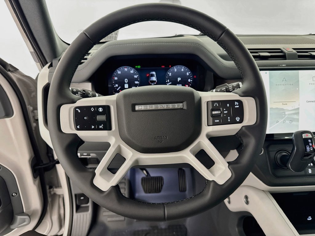 New 2026 Land Rover Defender 110 X-Dynamic SE AWD/4WD image 11