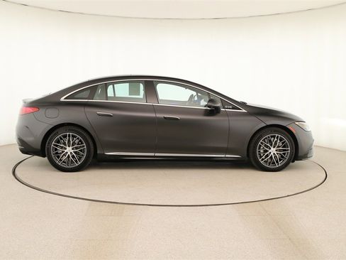Used 2024 Mercedes-Benz EQE 500 4MATIC Sedan w/ AMG Line Exterior Package image 8