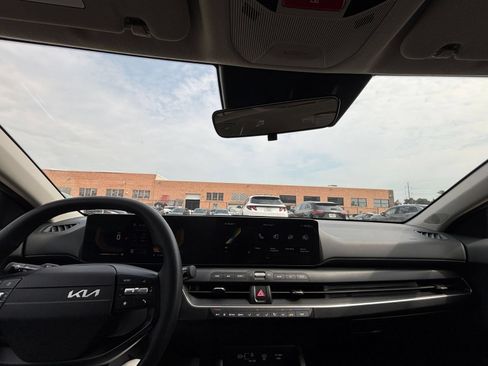 Used 2025 Kia K4 FWD image 30