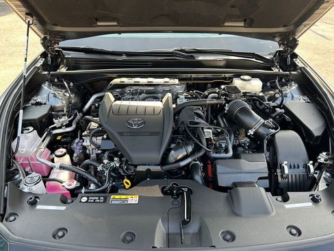 Used 2025 Toyota Crown Platinum image 29