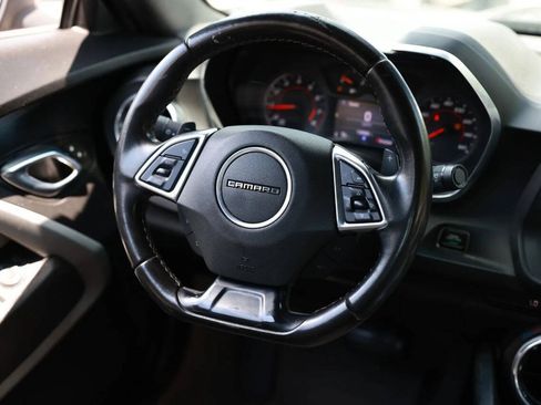 Used 2020 Chevrolet Camaro LT RWD image 40