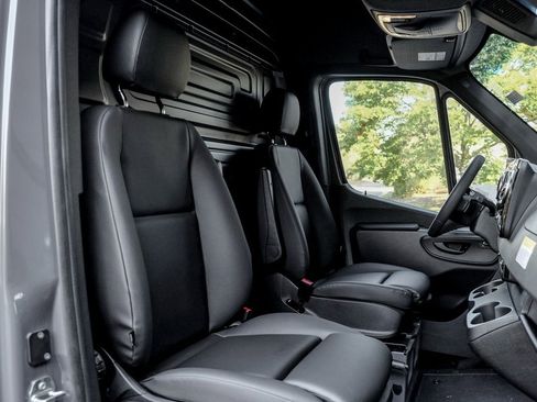 New 2026 Mercedes-Benz Sprinter 2500 image 19