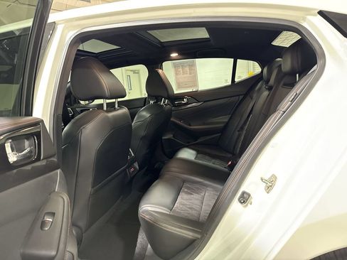 Used 2019 Nissan Maxima SR w/ Premium Package FWD image 24