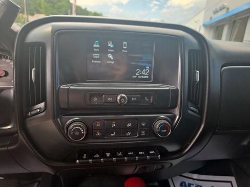 Used 2018 GMC Sierra 3500 4x4 Crew Cab w/ Sierra Convenience Package image 19