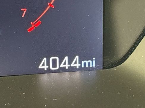 Used 2025 Chevrolet Colorado Z71 w/ Technology Package image 13