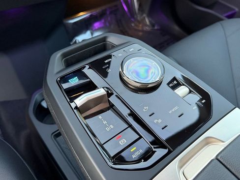 Used 2026 BMW iX xDrive45 image 29