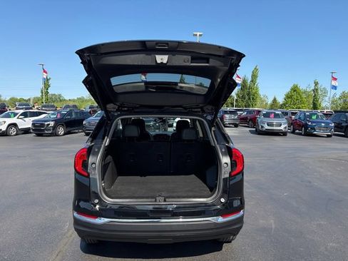 Used 2023 GMC Terrain SLT AWD/4WD image 16