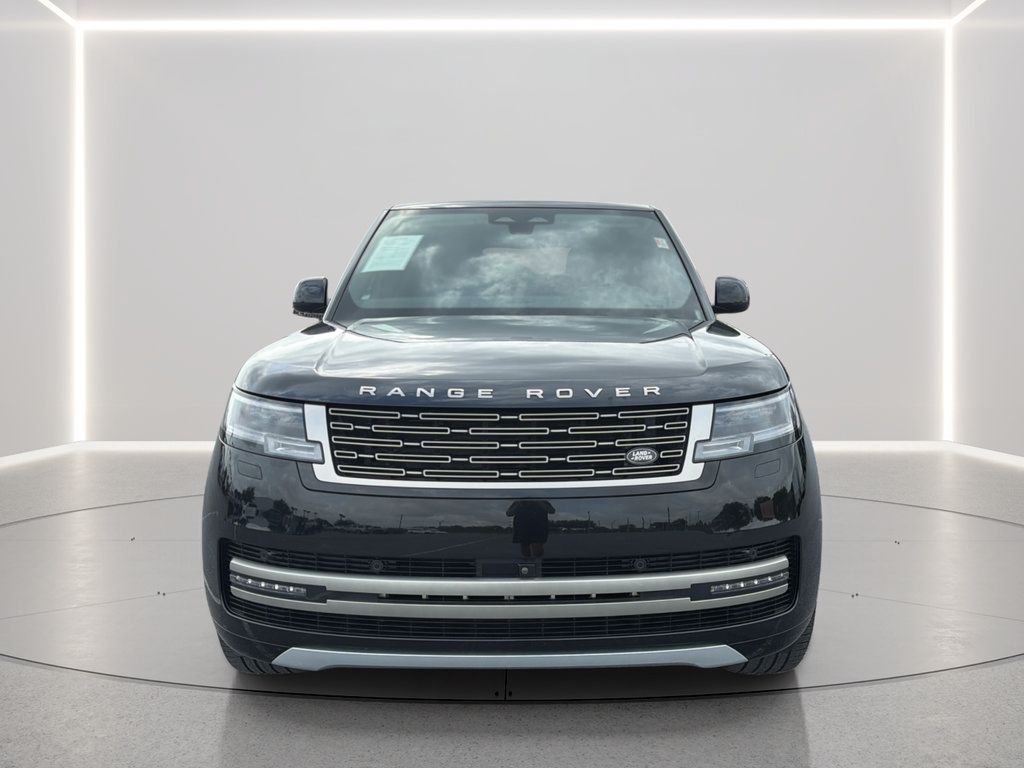 Used 2024 Land Rover Range Rover Long Wheelbase SE AWD/4WD image 11