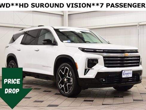 Used 2025 Chevrolet Traverse High Country image 1