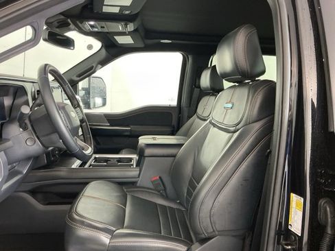 Used 2024 Ford F350 Platinum image 19