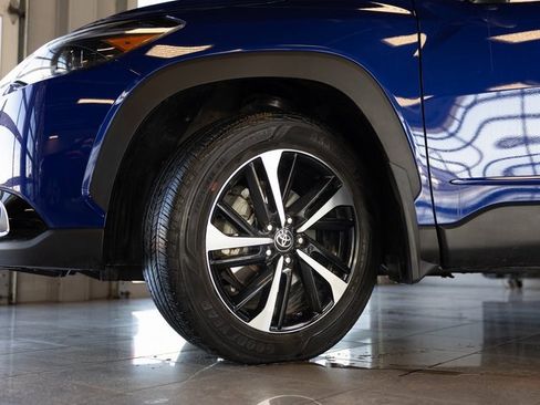 Used 2024 Toyota Corolla Cross XSE w/ Convenience Package image 10