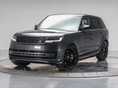 New 2025 Land Rover Range Rover SE