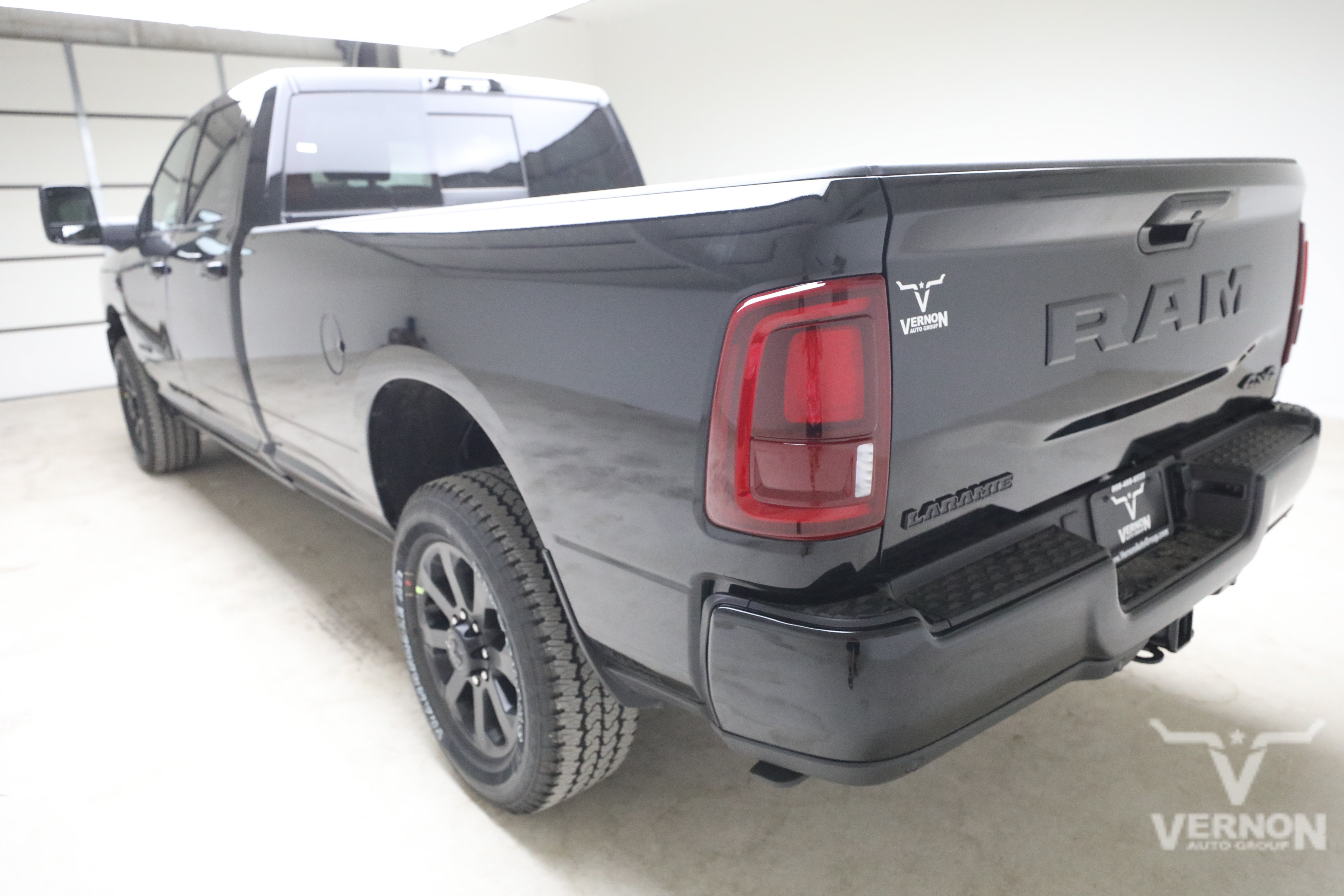 New 2027 RAM 3500 Laramie AWD/4WD image 3