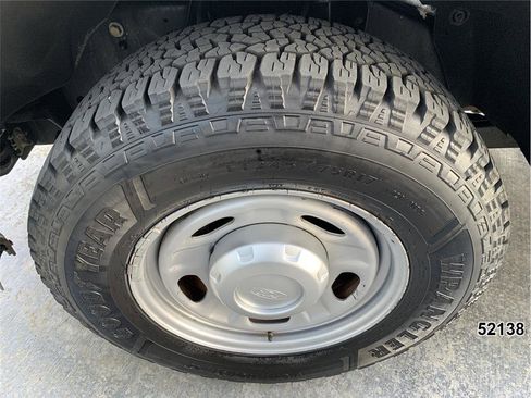 Used 2016 Ford F250 XL w/ Power Equipment Group image 18