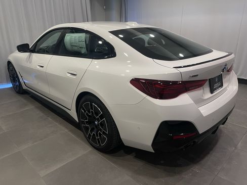 New 2026 BMW 430i xDrive w/ M Sport Package image 4